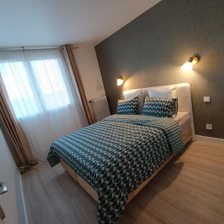 Chelles Centre Ville 2 Chambres Pres Des Bords De Marne 10 Minutes A Pieds De La Gare De Chelles-Gournay 5 Minutes De La Gare De Vaires-Sur-Marne 20 Minutes De Disneyland Jusqu'A 5 Couchages Possibles Exterior photo