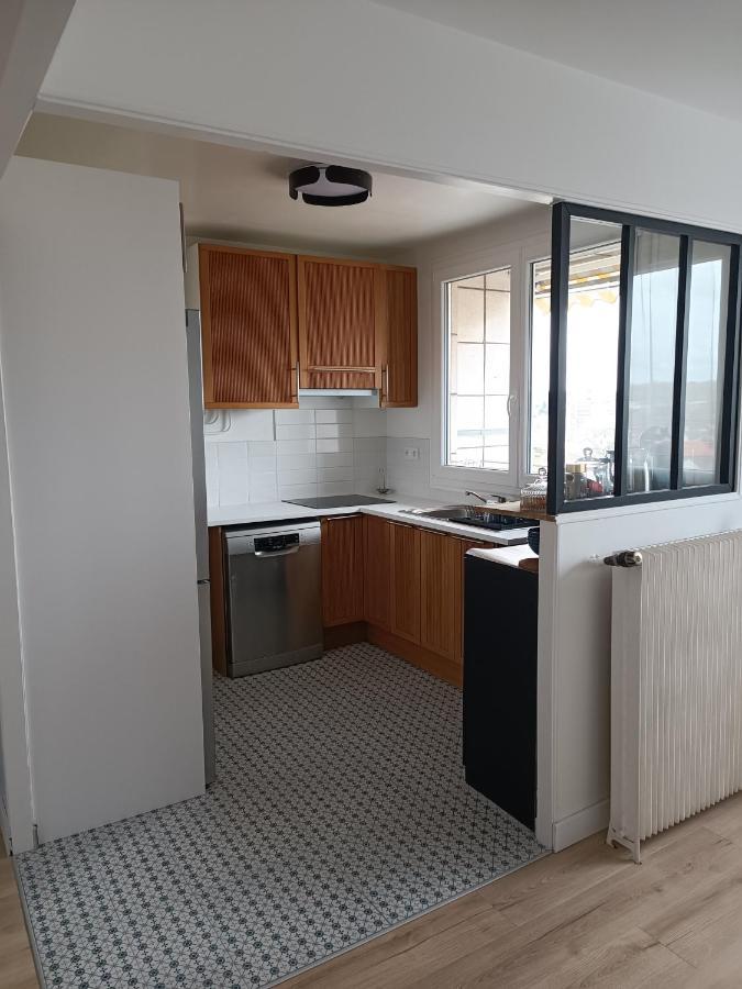 Chelles Centre Ville 2 Chambres Pres Des Bords De Marne 10 Minutes A Pieds De La Gare De Chelles-Gournay 5 Minutes De La Gare De Vaires-Sur-Marne 20 Minutes De Disneyland Jusqu'A 5 Couchages Possibles Exterior photo