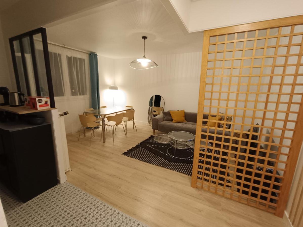 Chelles Centre Ville 2 Chambres Pres Des Bords De Marne 10 Minutes A Pieds De La Gare De Chelles-Gournay 5 Minutes De La Gare De Vaires-Sur-Marne 20 Minutes De Disneyland Jusqu'A 5 Couchages Possibles Exterior photo