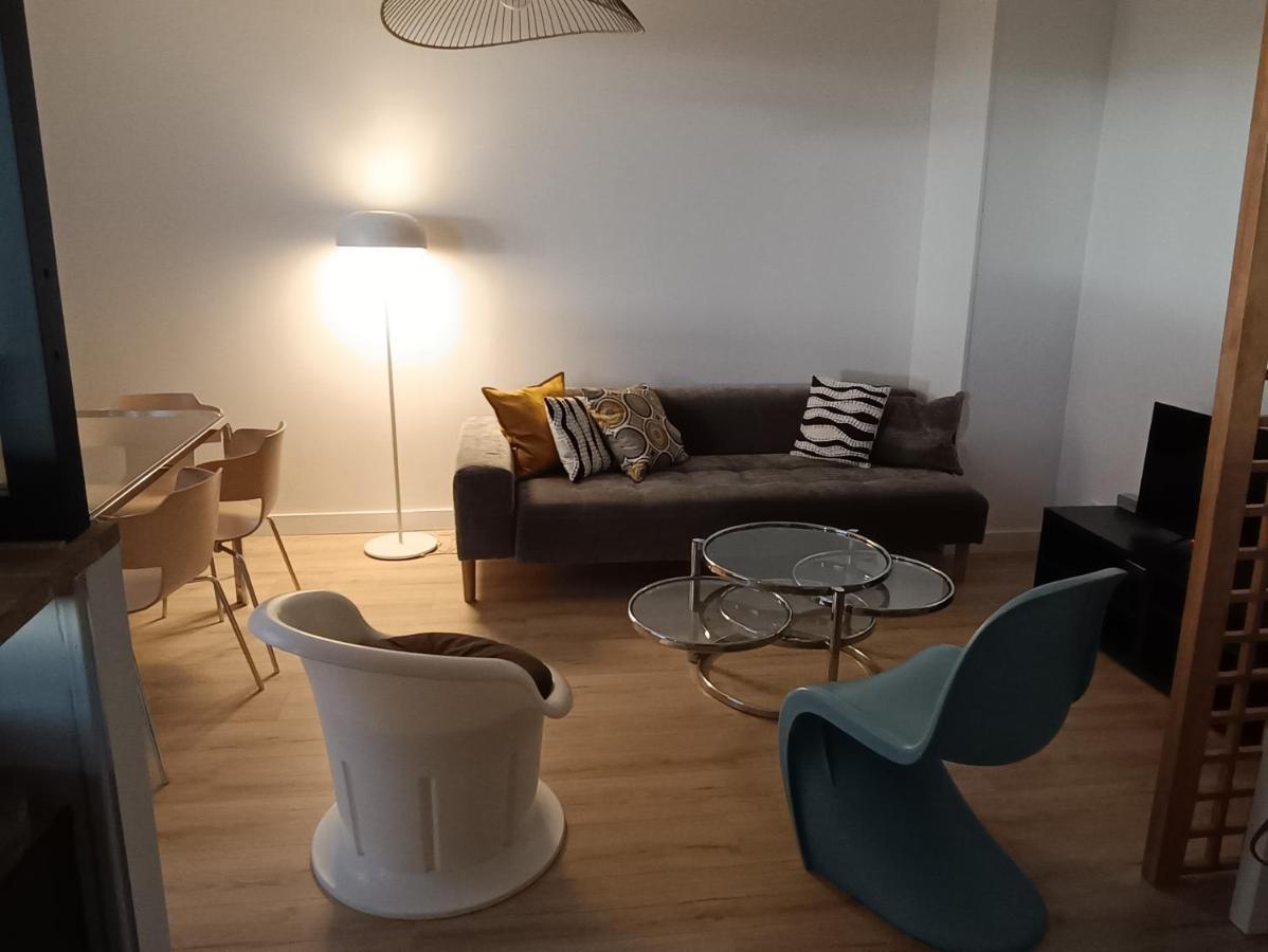 Chelles Centre Ville 2 Chambres Pres Des Bords De Marne 10 Minutes A Pieds De La Gare De Chelles-Gournay 5 Minutes De La Gare De Vaires-Sur-Marne 20 Minutes De Disneyland Jusqu'A 5 Couchages Possibles Exterior photo